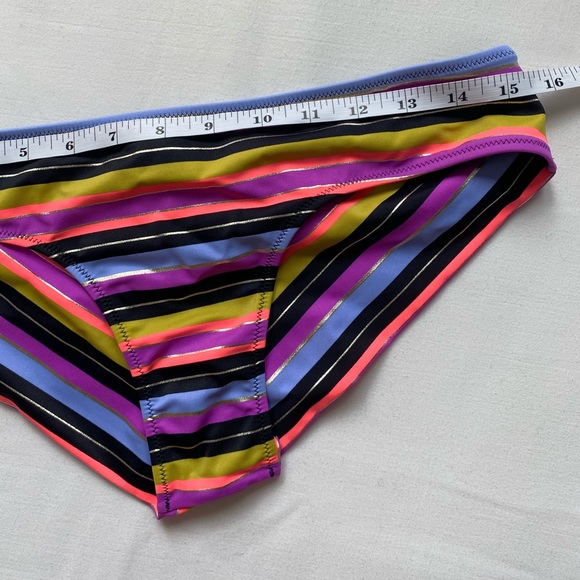 🩷Victoria's Secret Striped bikini bottoms purple - Picture 2 of 6